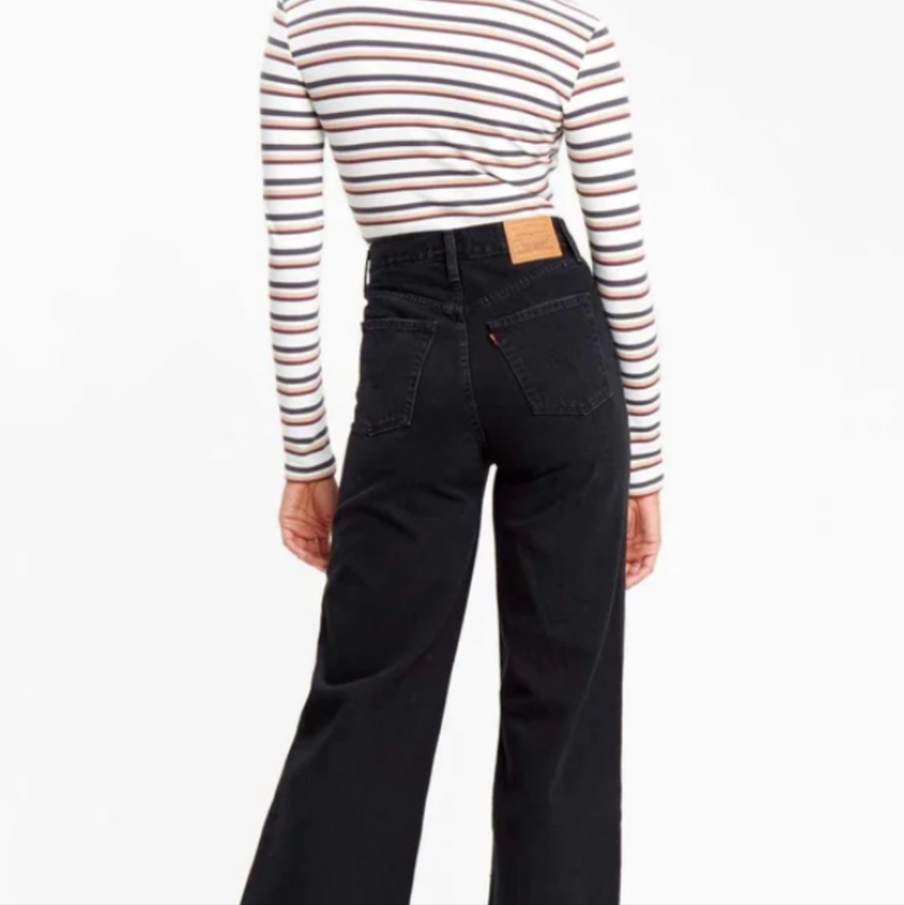 Levi's Black Flare & Wide Leg Jeans - Picture 2 of 15